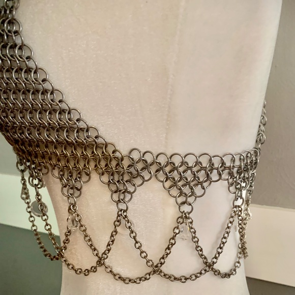 VINTAGE silver chain and crystals bra - Picture 4 of 10